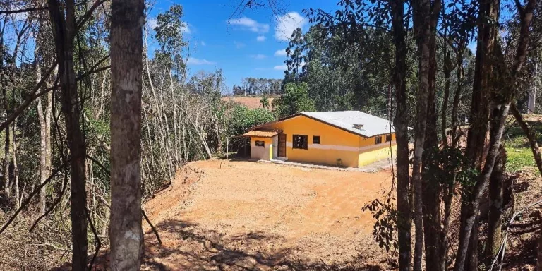 Imagem Chácara com 6500m² em Agudos do Sul - Estuda Permuta - R$495 mil