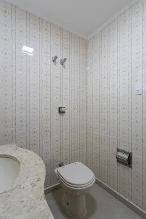 Imagem Apartamento 158M² Reformado, 3Q, 1 Suíte, 2 Banheiros, 2 Vagas, Salão de Festas, Playground, Brinquedoteca, Bicicletário, Área Verde.
