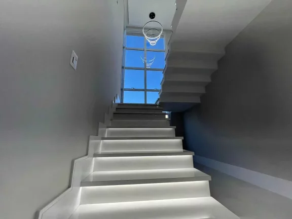Imagem Casa de alto padrão em condomínio com 4 suítes em Camboriú/SC