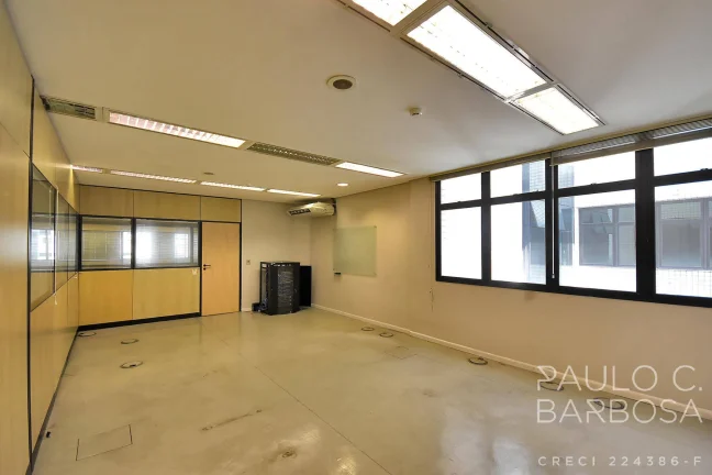 Imagem ALUGA-SE PRÉDIO MONOUSUÁRIO COMERCIAL NO BAIRRO DA LUZ
