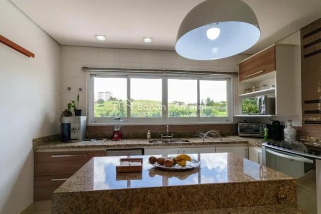 Imagem Esta residência une conforto, praticidade e lazer em um só lugar.

Piso térreo: sala de estar, ja...