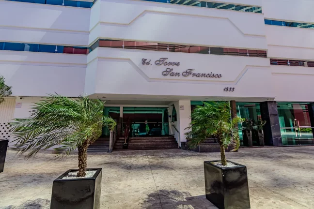 Imagem Edifício Torre de São Francisco