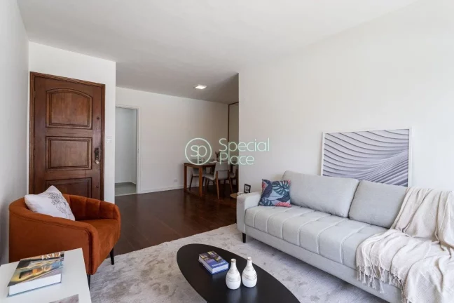 Imagem Apartamento com 92m² no Campo Belo. Andar baixo. Living com varanda, sala de jantar, 03 dormitório...