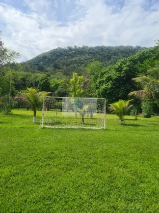 Imagem Imperdível sítio à venda em Maricá-RJ, bairro Itapeba, 5 quartos, 1 suíte, 1 sala, 4 banheiros, 6 vagas de garagem, 24.237,50 m² de área.