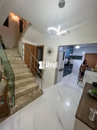 Imagem Casa Triplex - Próximo a Praia