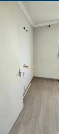 Imagem Apartamento à venda na Avenida Guarapiranga com 2 dormitórios