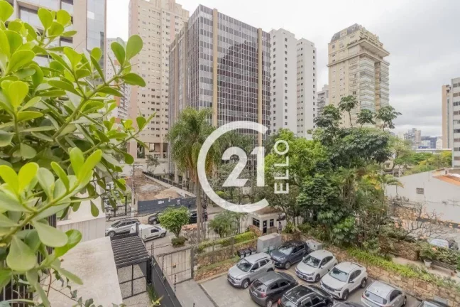 Imagem Casa triplex condomínio Itaim