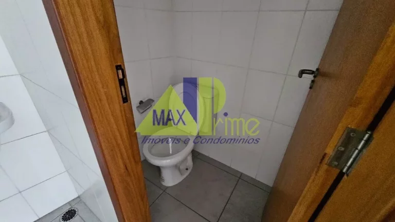 Imagem Alugue agora sua sala comercial na Vila Marieta, São Paulo-SP! Espaço moderno de 32m² com 1 banheiro.