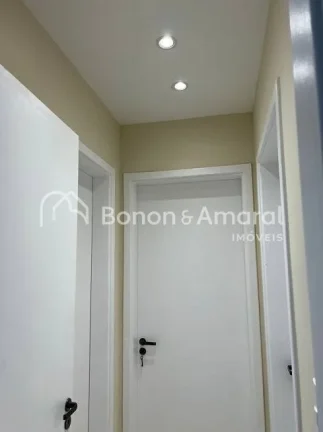 Imagem Cobertura com dois pisos duplex, recém reformada.

Próximo a supermercados (Taquaral e Dalben), ba...
