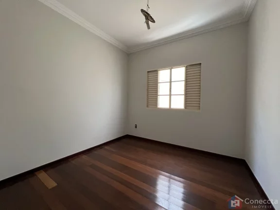 Imagem Casa à Venda no Bairro Guanabara – 4 Quartos, 2 Suítes e Área Gourmet