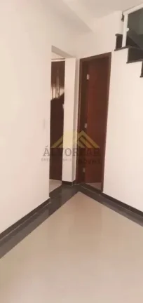 Imagem Sobrado à Venda 3 Dormitórios a 3 Min da Av. Sabará!