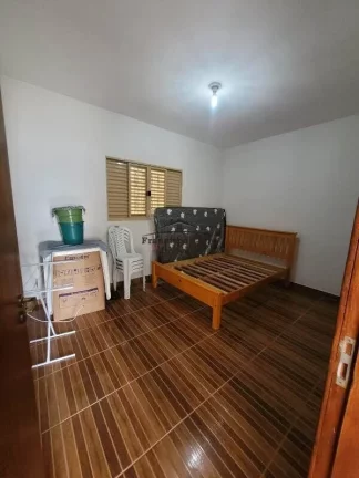 Imagem Casa à venda no bairro Residencial Coopemi - Guaratinguetá/SP