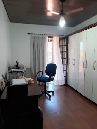 Imagem Casa com 5 dormitórios à venda, 242 m² por R$ 700.000,00 - Centro - Poá/SP