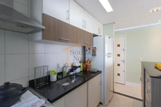 Imagem Apartamento 3 dormitórios, sendo 1 suíte, 2 banheiros, sacada, rico em armários, sala 2 ambientes...