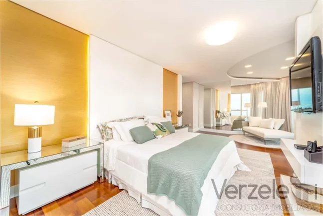 Imagem Cobertura para Venda em Balneário Camboriú / SC no bairro Centro