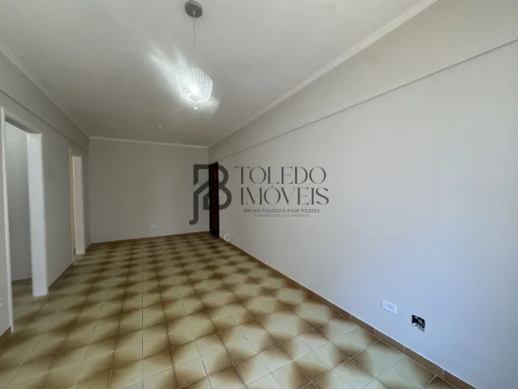Imagem Apartamento 01 dormitório em prédio frente mar na Ocian, com VISTA MAR