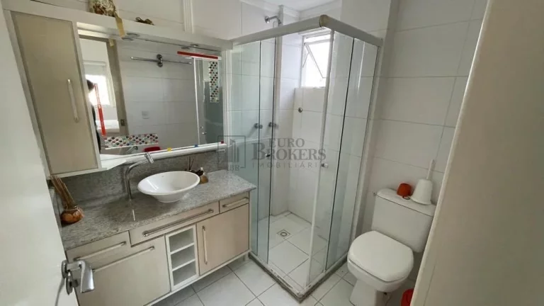 Imagem Apartamento com 03 dormitórios à venda no Centro de Balneário Camboriú/SC