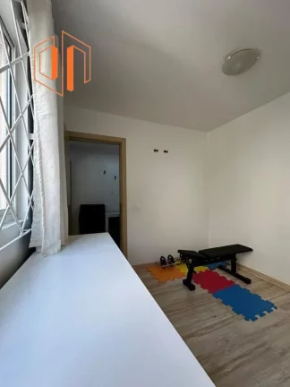 Imagem Sobrado para Venda em Curitiba, Bairro Alto, 3 dormitórios, 1 suíte, 3 banheiros, 2 vagas
