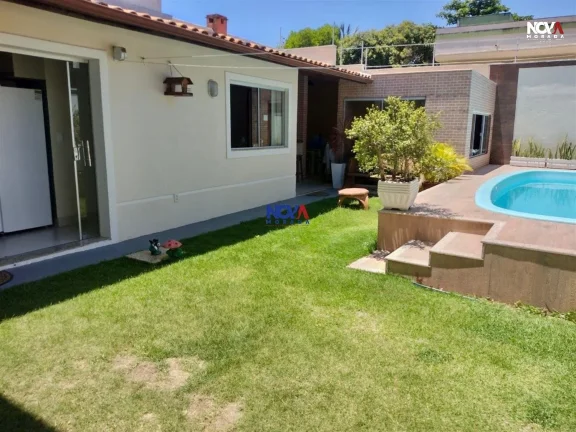 Imagem Apresentando uma oportunidade única de residência em Interlagos, esta luxuosa casa duplex de 360m2...