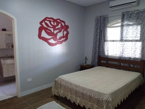 Imagem Casa 02 Dormitórios com Suítes à Venda - Santana - SJCampos