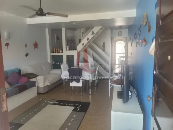 Casa Duplex Mobiliada Peró c/ Suítes à Venda !