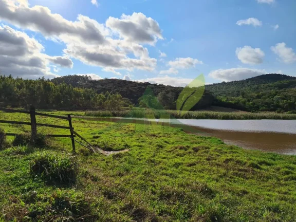 Imagem Sítio à Venda em Atibaia com 15 alqueires