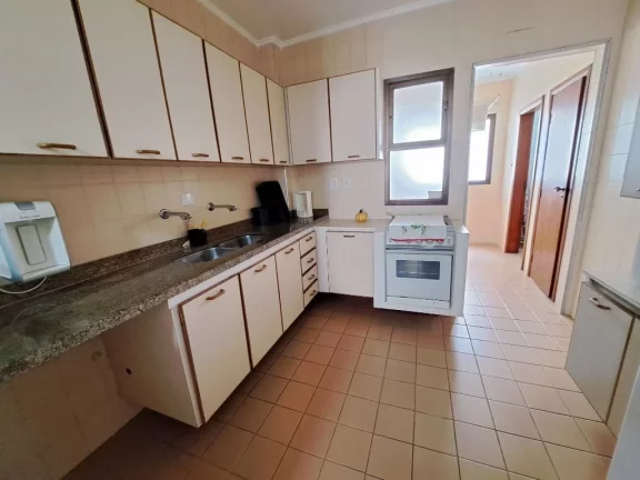 Imagem APARTAMENTO AMPLO COM 3 DORMITÓRIOS 1 QUADRA DA PRAIA COM VISTA PARA O MAR.