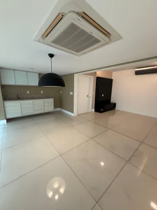 Imagem Amplo Apartamento no Caminho das Árvores em Salvador Novo