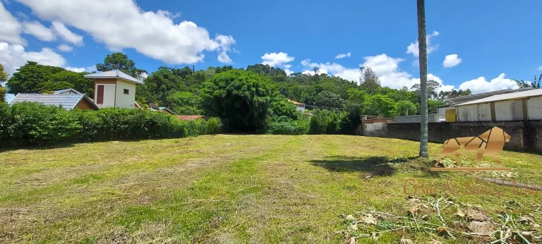 Imagem Terreno a venda com 3.855m² no centro de São Bento do Sapucaí/SP!