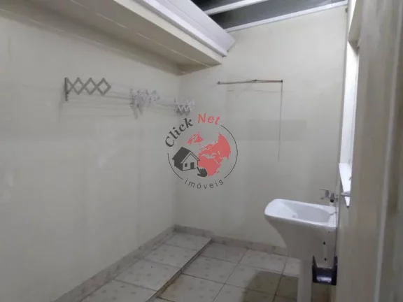 Imagem Sobrado em Condomínio à Venda, Frente a Praia, 2 suítes, varanda, quintal e 2 vagas, bairro Gaivota, Itanhaém