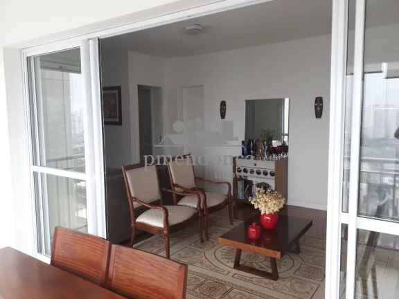 Imagem Apartamento com 100 m² em andar alto à venda na Barra Funda.