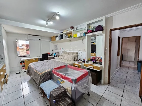 Imagem # Casa dos Seus Sonhos à Venda no Bairro Montese ### Descrição do Imóvel Apresentamos uma casa e...