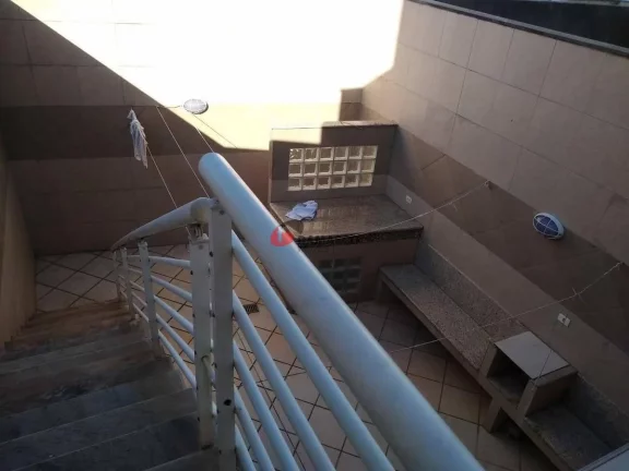 Imagem Sobrado à venda 3 Quartos, 3 Suites, 5 Vagas, 250M², Osvaldo Cruz, São Caetano do Sul - SP