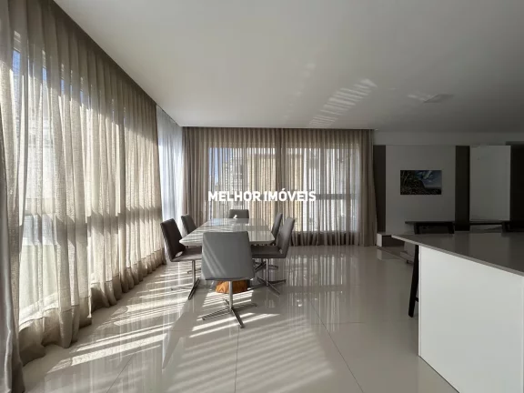 Imagem Apartamento á venda com 03 suítes localizado no Centro de Balneário Camboriú.