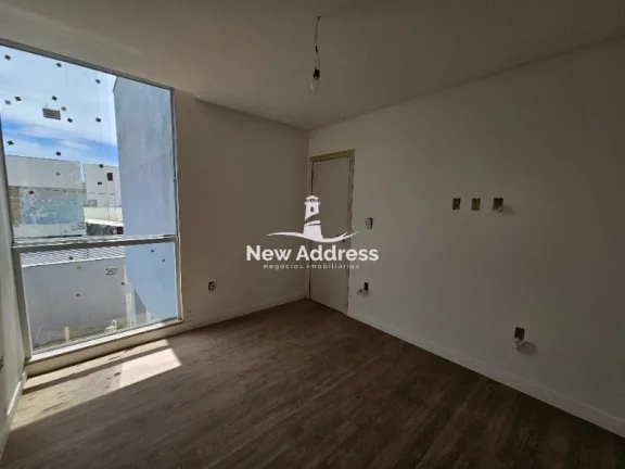 Imagem Casa Duplex com 3 quartos à venda em Morada de Laranjeiras - Serra