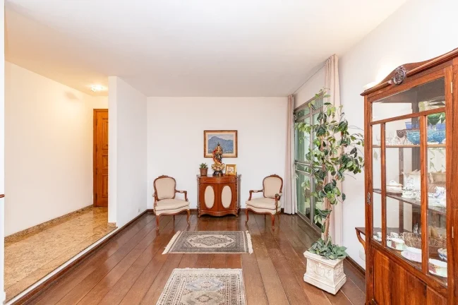 Imagem Casa Sobrado Vila Madalena - 541M², 4 Dorms, 2 Suítes, 5 Vagas, Piscina, Hidromassagem, Lareira, Lavabo.