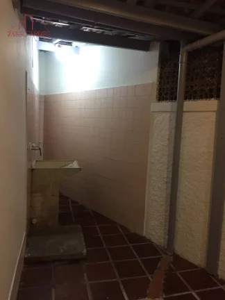 Imagem Casa à venda com 91m², 2 quartos e 2 vagas - Jardim Rosana