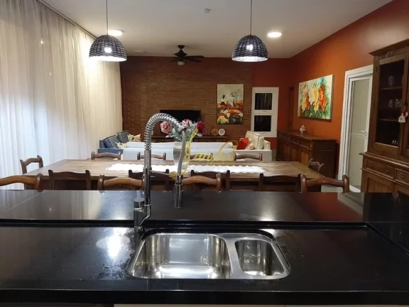 Imagem Excelente Casa no Condomínio Malibu! Com 04 suites