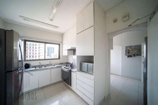 Imagem Cobertura Triplex de Luxo no Jardim Paulista | Saint Louis Imagem Cobertura Triplex de Luxo no Jardim Paulista | Saint Louis