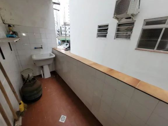 Imagem ASTÚRIAS - UMA QUADRA DA PRAIA , LOCALIZAÇÃO PRIVILEGIADA , GARAGEM NO PRÉDIO.