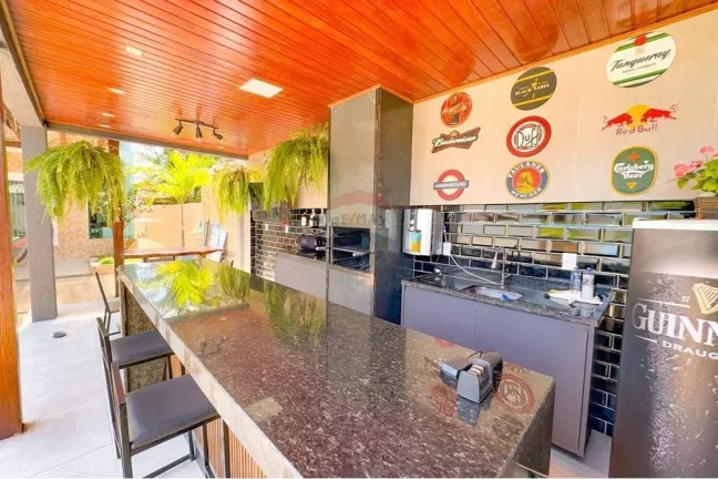 Imagem Casa com 4 Quartos à Venda, 
