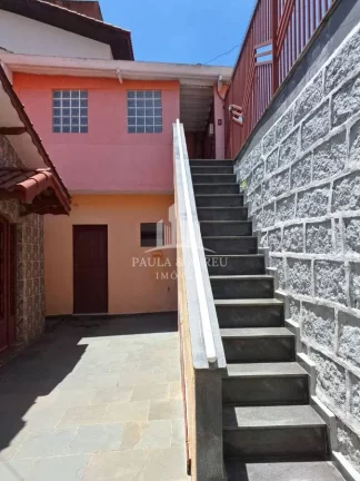 Imagem Excelente Casa 209m² (frente 11,5metros), Financia, 2 Dormitórios, Sala, Copa, Cozinha, 2 Banheiros, Área de Lazer com Churrasqueira na Vila Dirce, Mauá-SP
