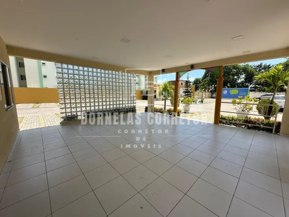 Imagem APTO TÉRREO COM 2 QUARTOS, SALA 2 AMBIENTES E MERCADO NO CONDOMÍNIO | ACEITA FINANCIAMENTO.