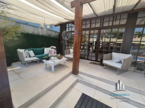 Imagem Alphaville 6 Casa de 259m² com 3 Dorms sendo 1 Suíte e 2 Vagas de Garagem