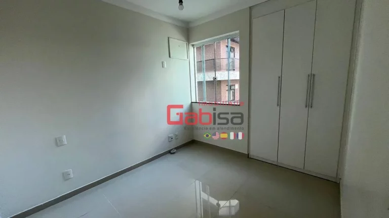 Imagem Apartamento com 3 dormitórios para alugar, 120 m² por R$ 6.016,67/mês - Algodoal - Cabo Frio/RJ