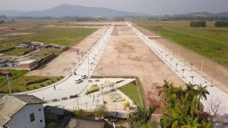 Imagem Terreno com 200m² no Bairro Sertão do Trombudo na Cidade de Itapema/SC