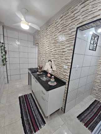 Imagem Apartamento reformado com 1 dormitório próximo a praia