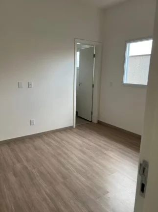 Imagem Oportunidade Linda Casa 3 Dorms sendo uma Suíte - Cond. Malibu