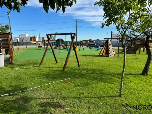 Imagem Casa de Alto Padrão no Condomínio Real Park – 3 Suítes, Vista Panorâmica e Espaç