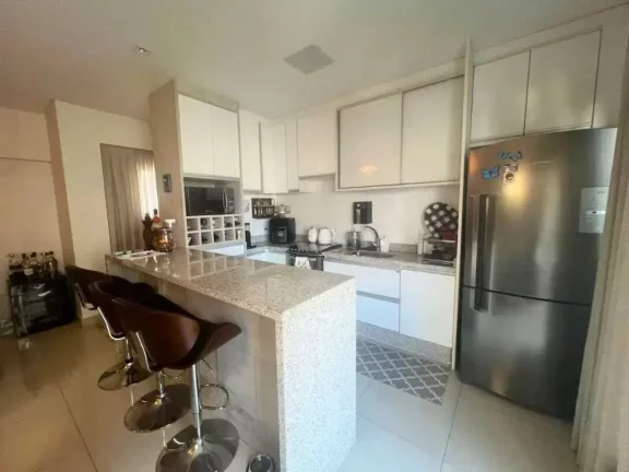 Imagem Apartamento com vista para o mar com 3 dormitórios e 2 vagas de garagem em Balneário Camboriú